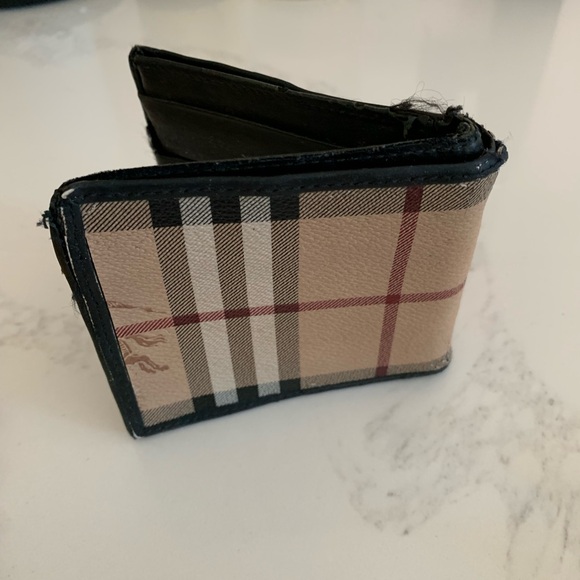 Burberry men’s compact wallet - Picture 4 of 5
